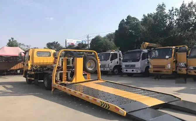 花垣汽车中途维修案例